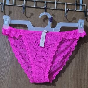 NWT Victoria's Secret String Bikini Medium
